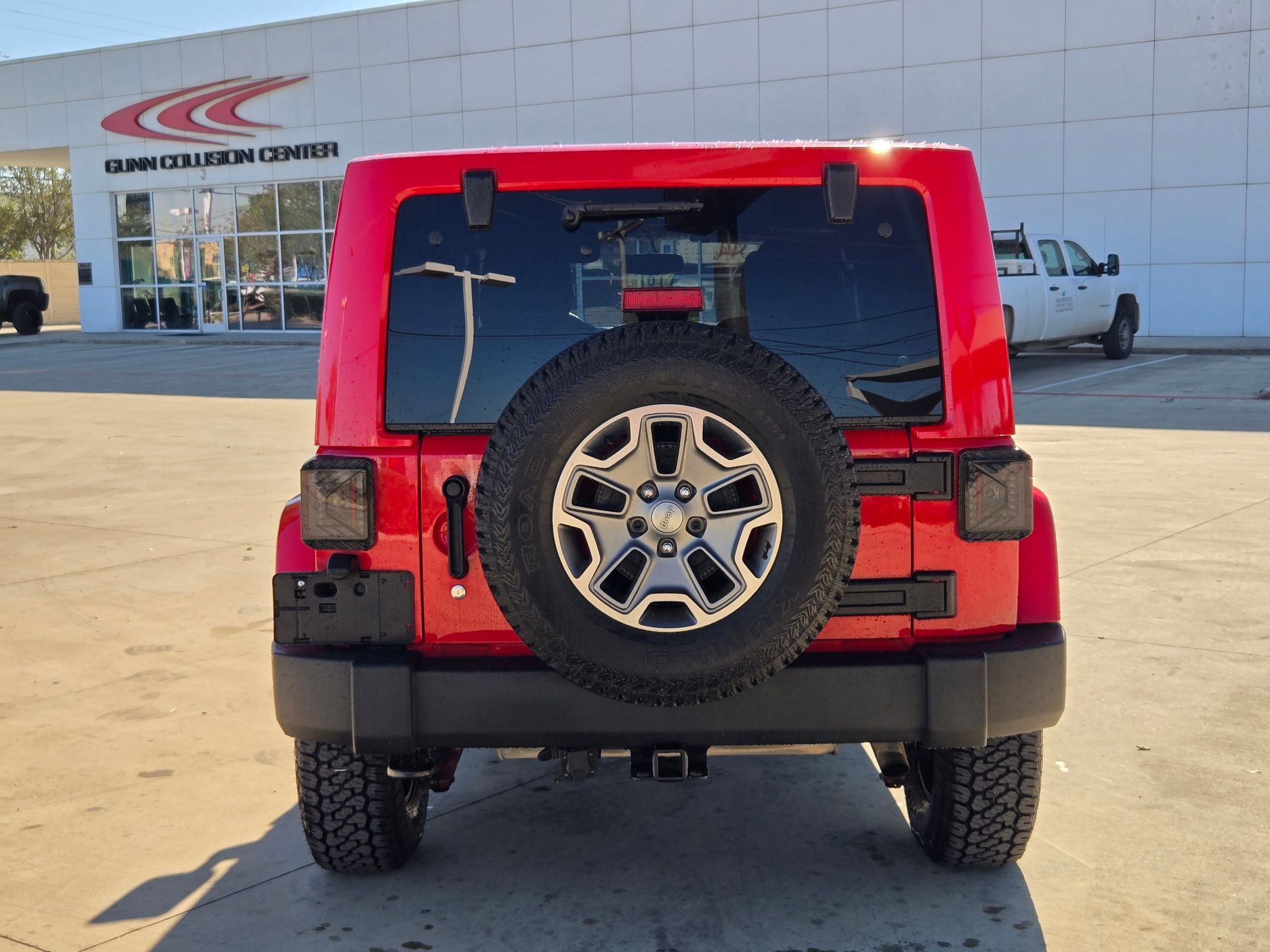 2016 Jeep Wrangler Unlimited Rubicon High Tide photo 2