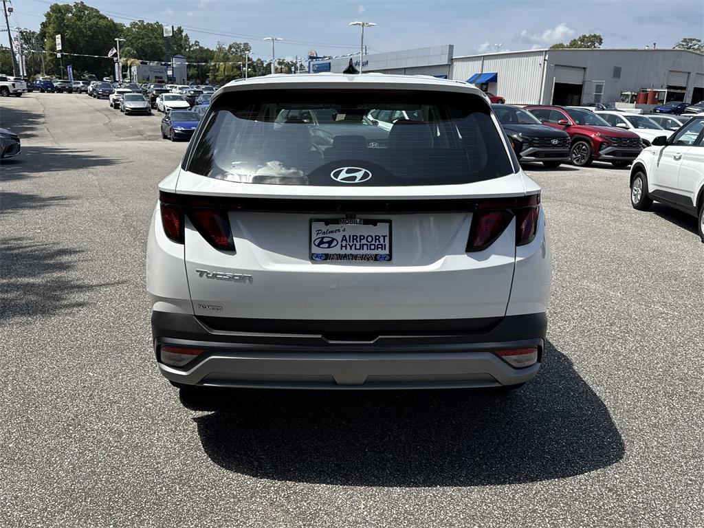2025 Hyundai Tucson SE photo 4