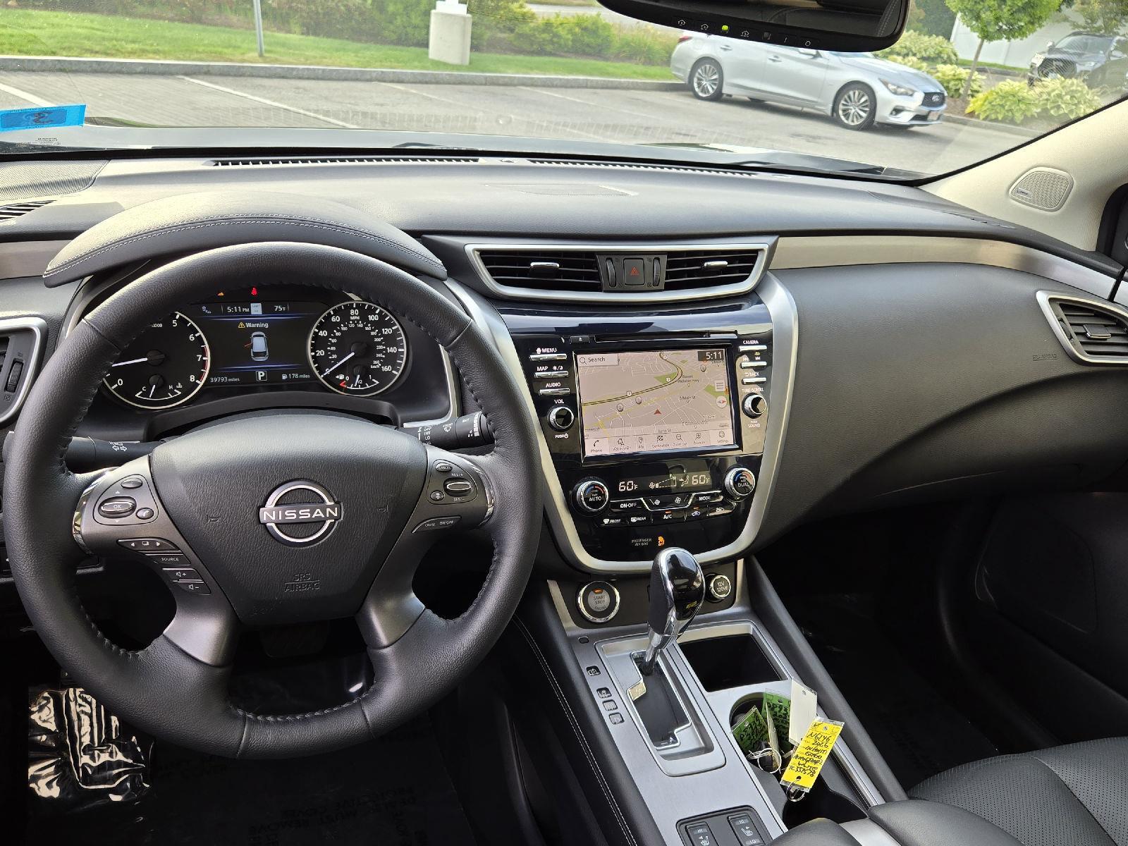 2023 Nissan Murano SL photo 9
