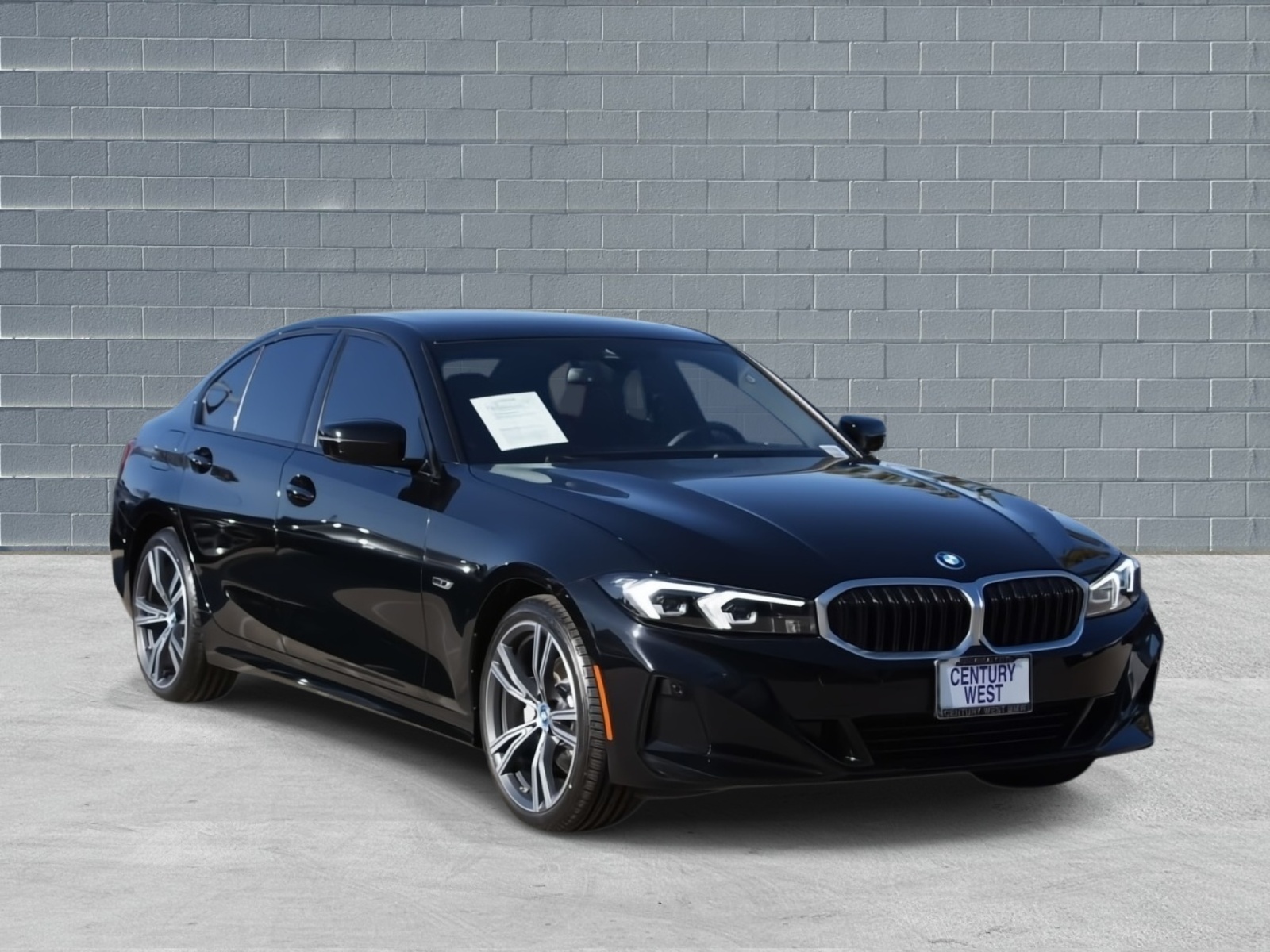 2023 BMW 3 Series 330e