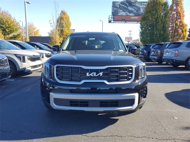 2025 Kia Telluride S photo 2