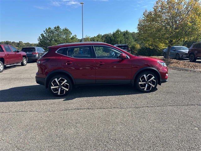 2020 Nissan Rogue Sport SL photo 3