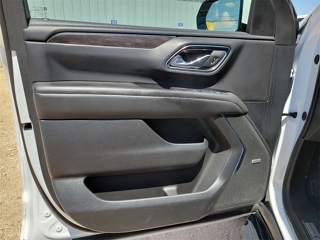 2024 Chevrolet Tahoe LT photo 17