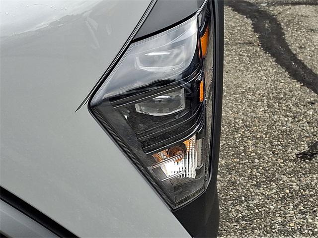 2026 Hyundai Kona SEL photo 4
