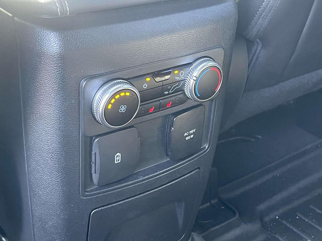 2022 Ford Explorer ST photo 10