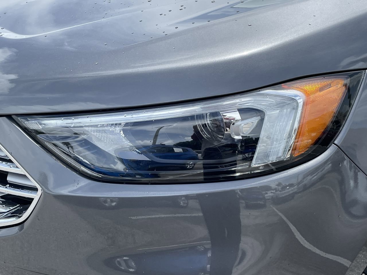 2022 Ford Edge Titanium photo 6