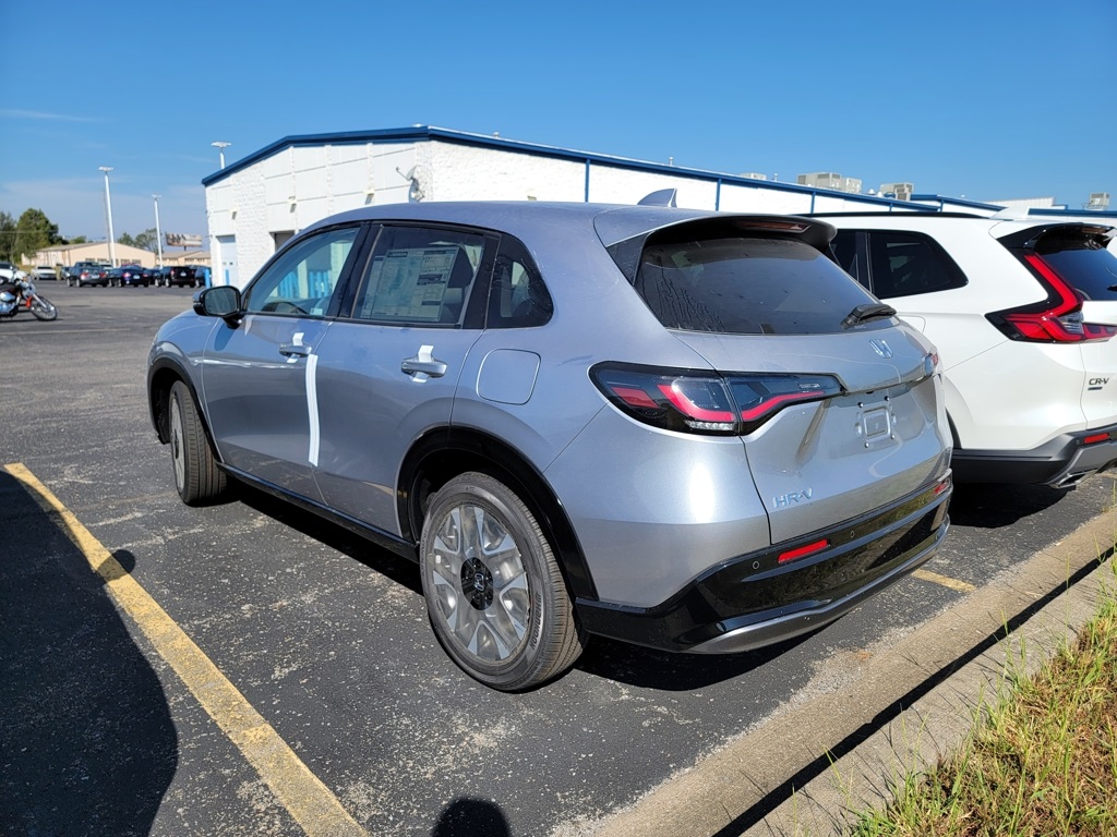 2026 Honda HR-V EX-L photo 4