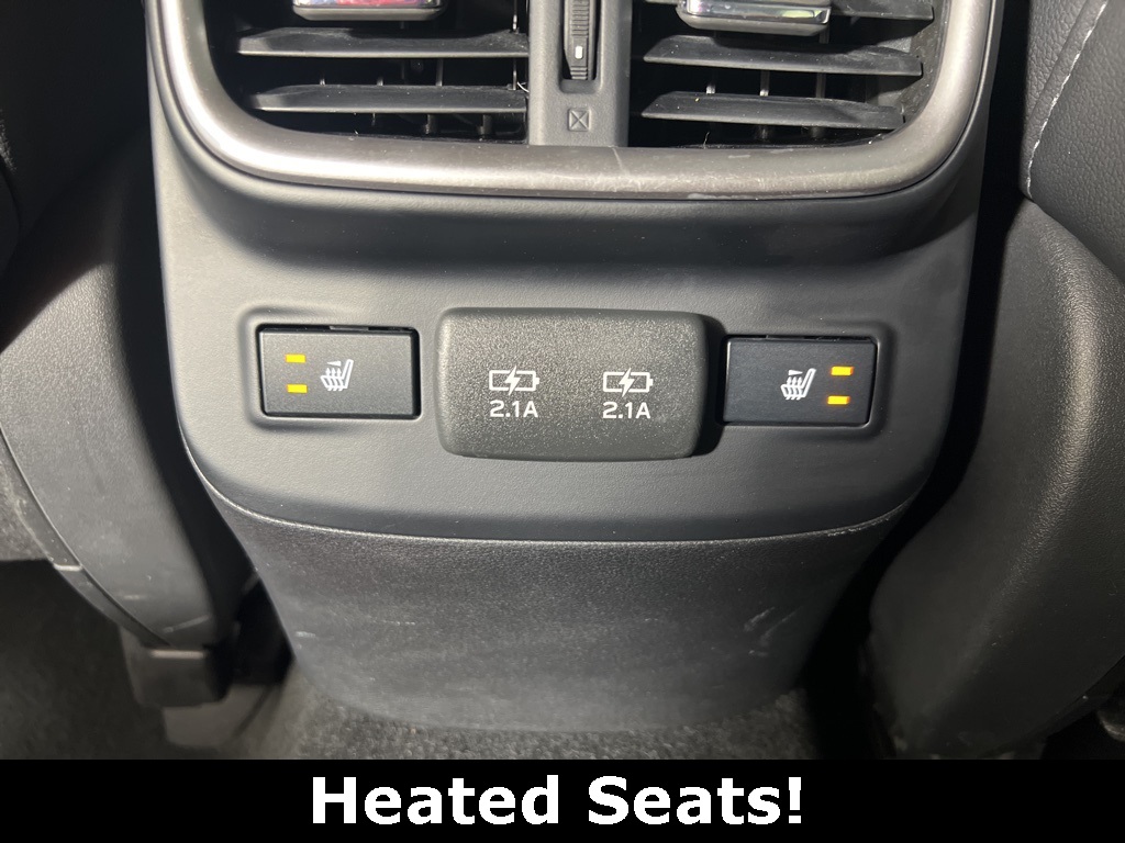 2022 Subaru Outback Limited photo 2