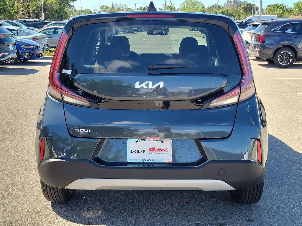 2025 Kia Soul LX S photo 6