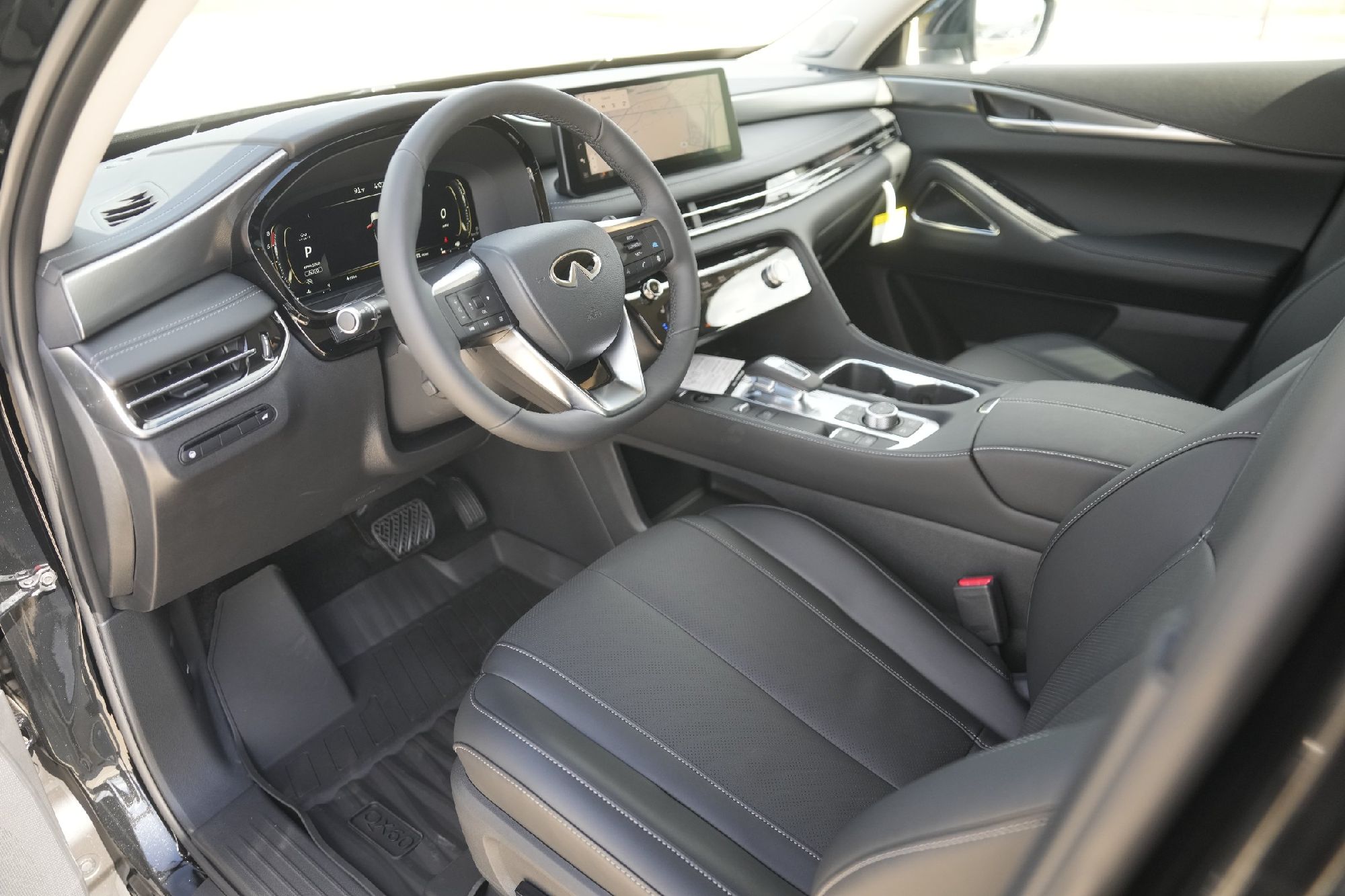 2026 Infiniti QX60 Luxe AWD photo 5