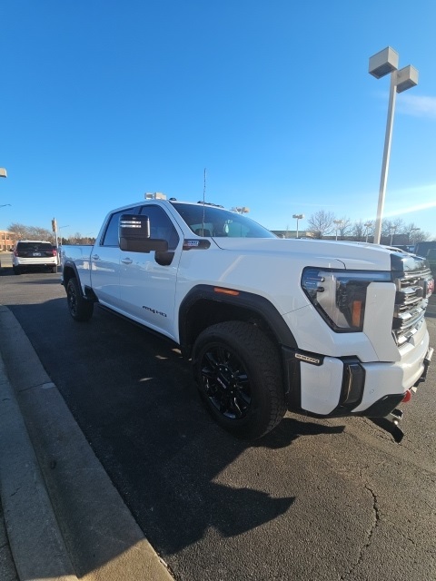 2024 GMC SIERRA HD - Image 2