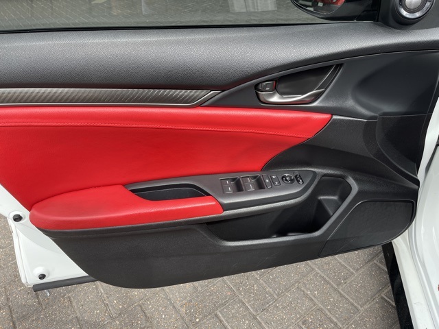2018 Honda Civic Sport Touring photo 18
