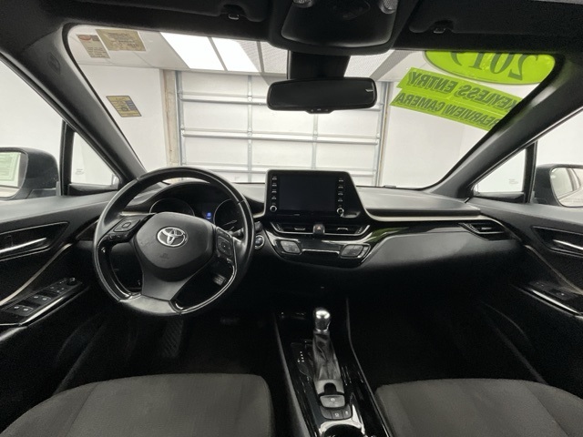 2019 Toyota C-HR XLE photo 4