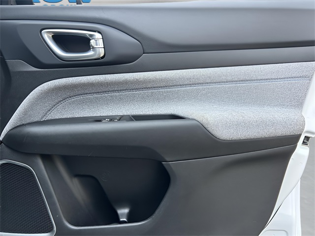2023 Jeep Compass Latitude photo 27