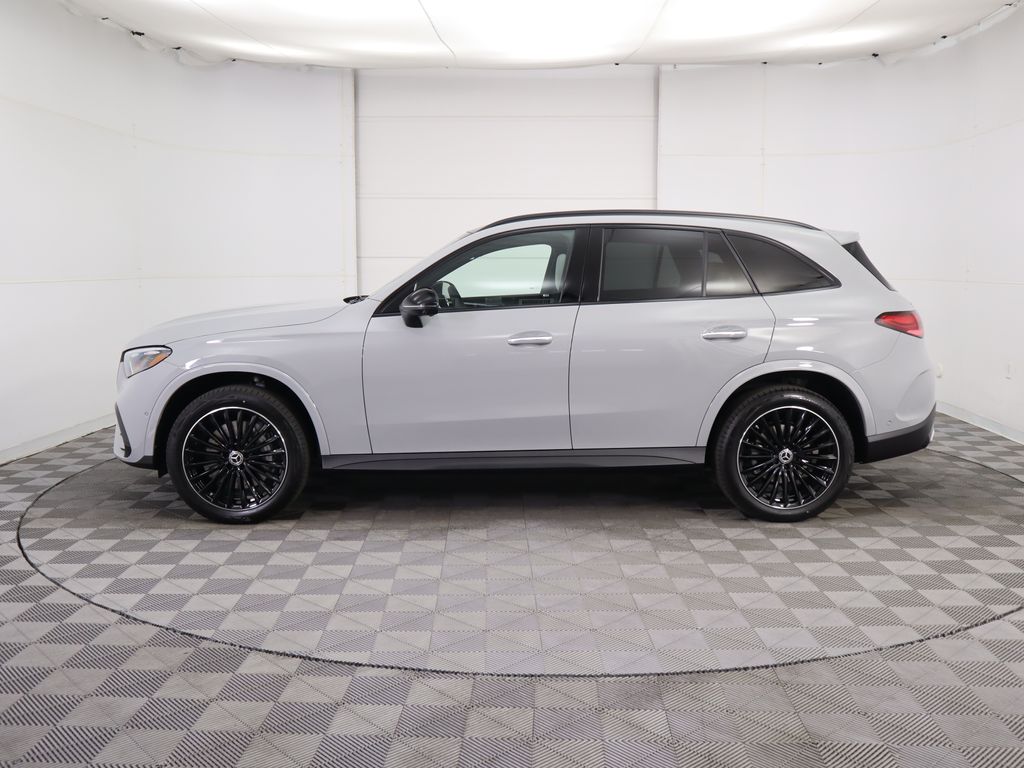 2026 Mercedes Benz GLC 300 photo 5