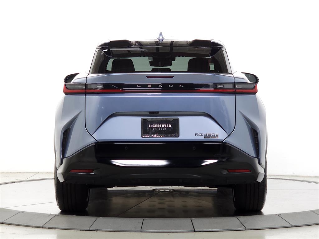 2023 Lexus RZ 450e photo 7