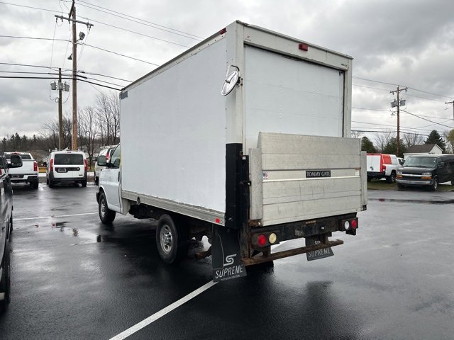 2017 Chevrolet Express 3500 Work Van photo 4