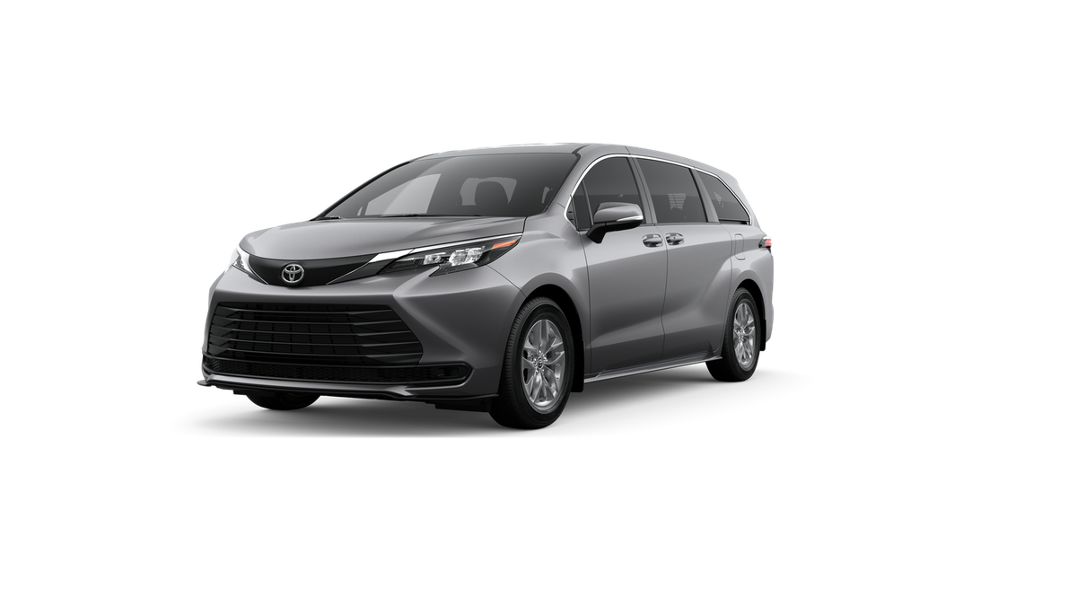 2026 Toyota Sienna LE's photo