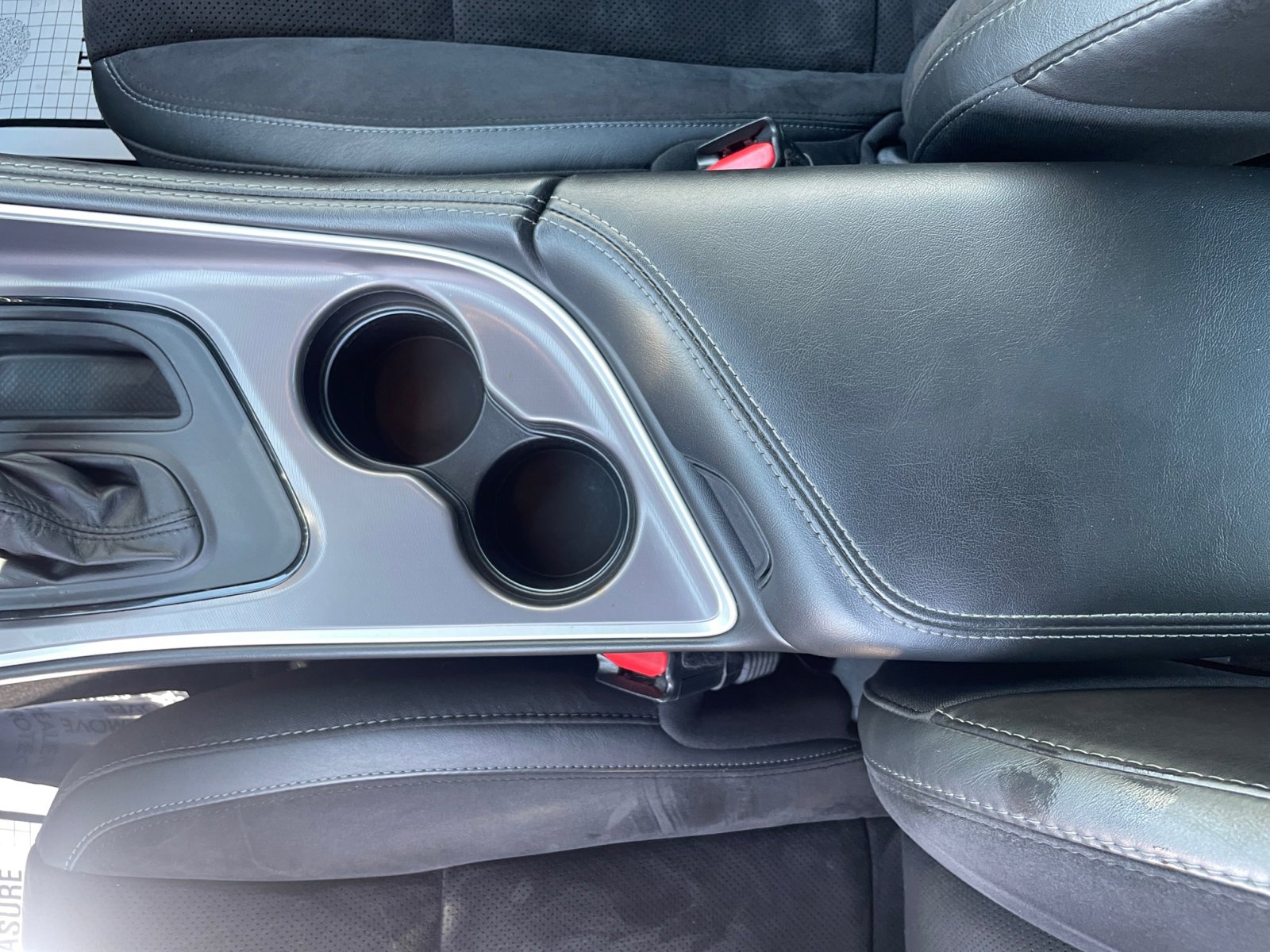 2022 Dodge Challenger R/T Shaker photo 26