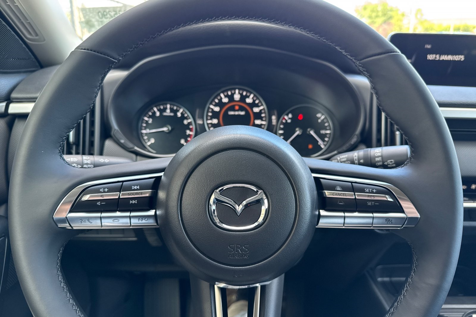 2025 Mazda CX-50 2.5 Select photo 23