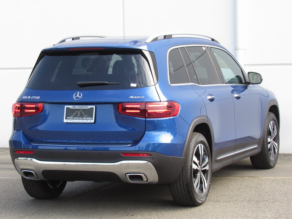 2025 Mercedes Benz GLB 250 4MATIC photo 4