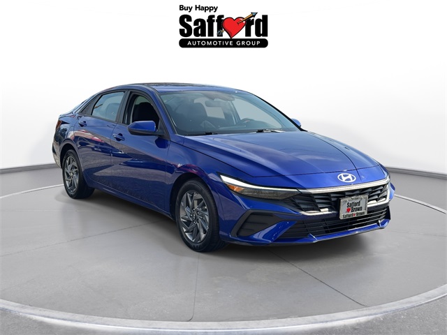 2024 Hyundai Elantra SEL photo 6