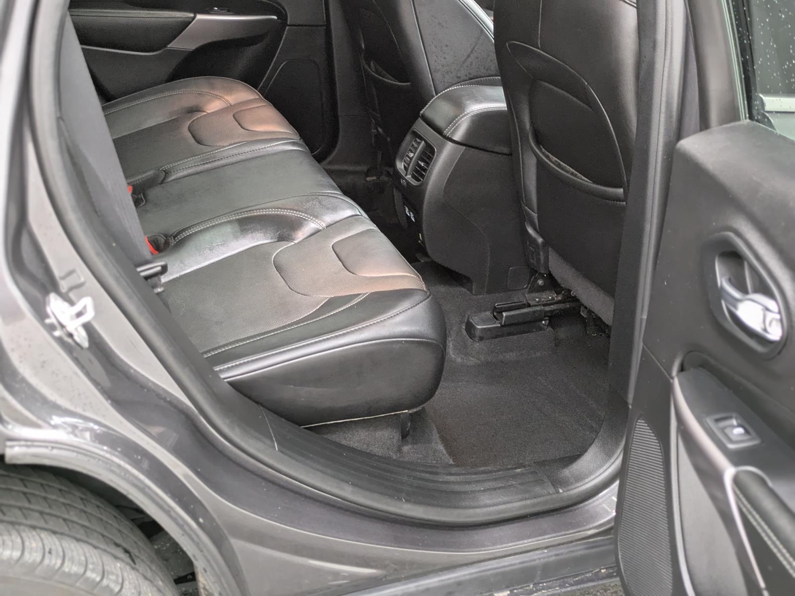 2021 Jeep Cherokee Limited photo 22