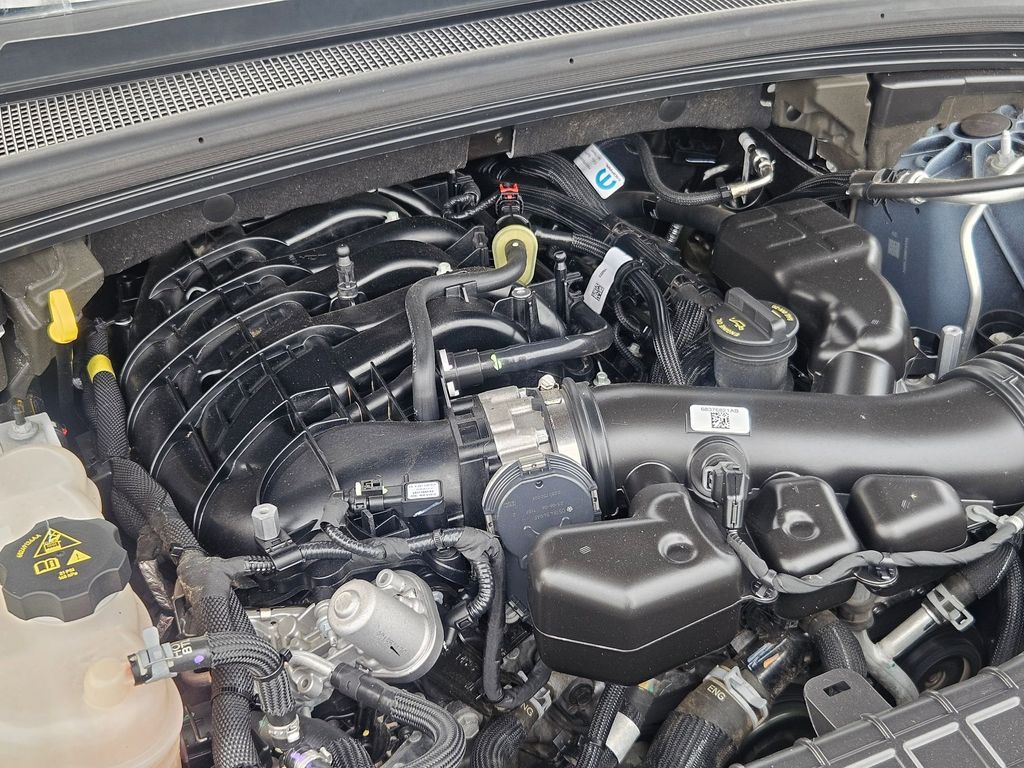 2023 Jeep Grand Cherokee Altitude photo 32