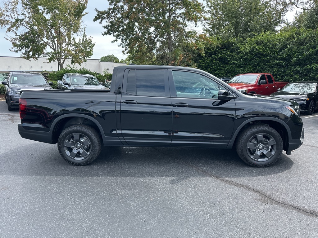 2026 Honda Ridgeline TrailSport photo 2