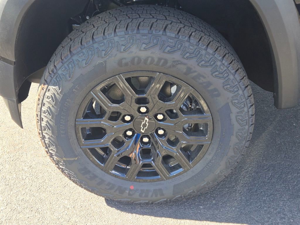 2026 Chevrolet Colorado Trail Boss photo 4