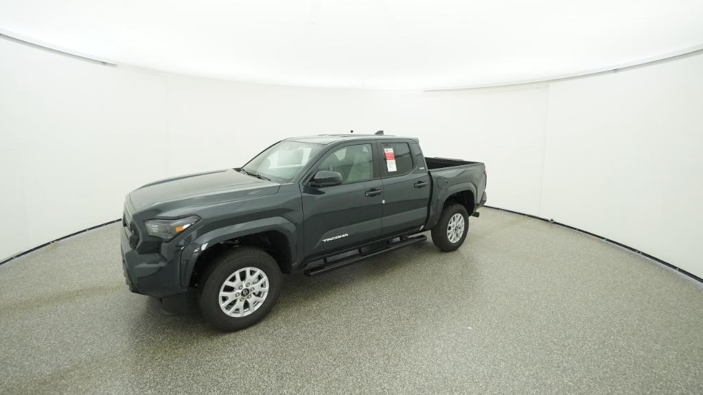2025 Toyota Tacoma SR5's photo