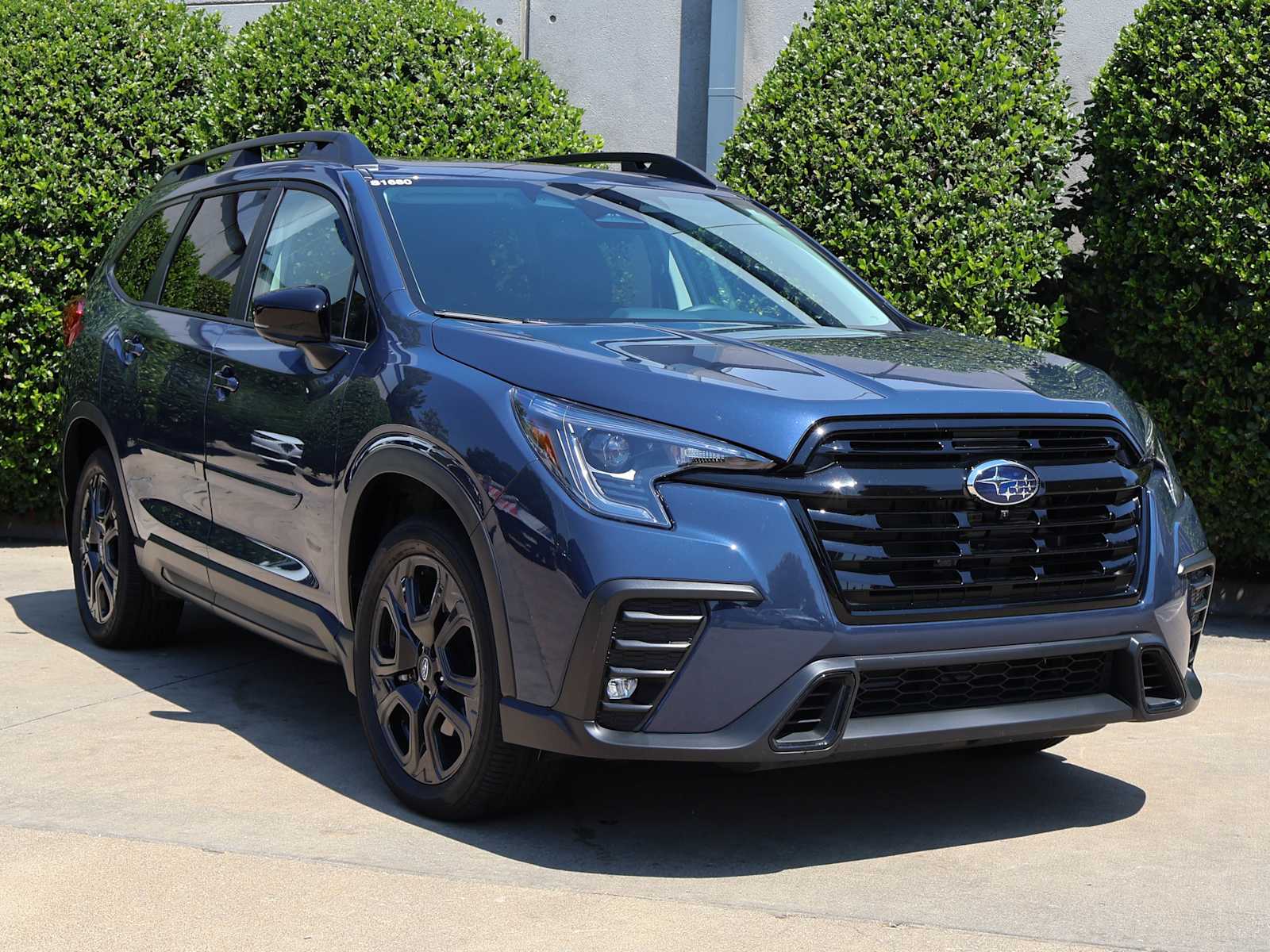 2025 Subaru Ascent Onyx Edition Touring photo 3