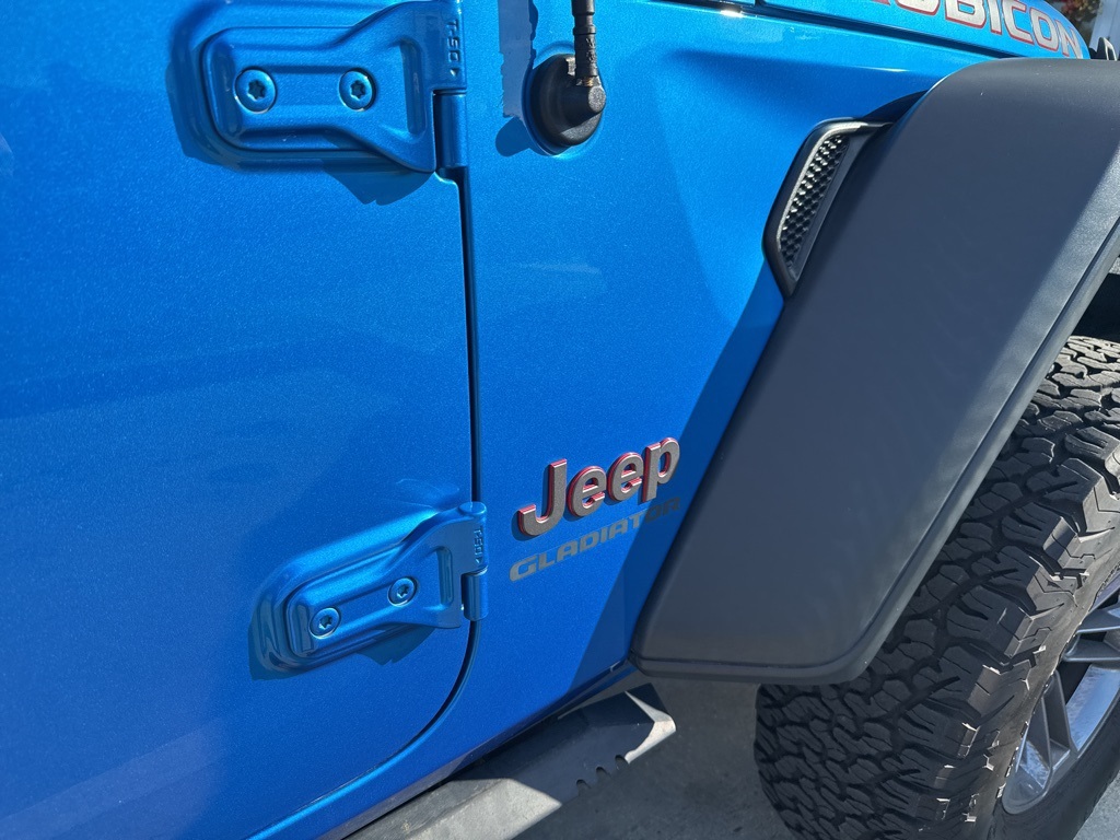 2020 Jeep Gladiator Rubicon photo 6