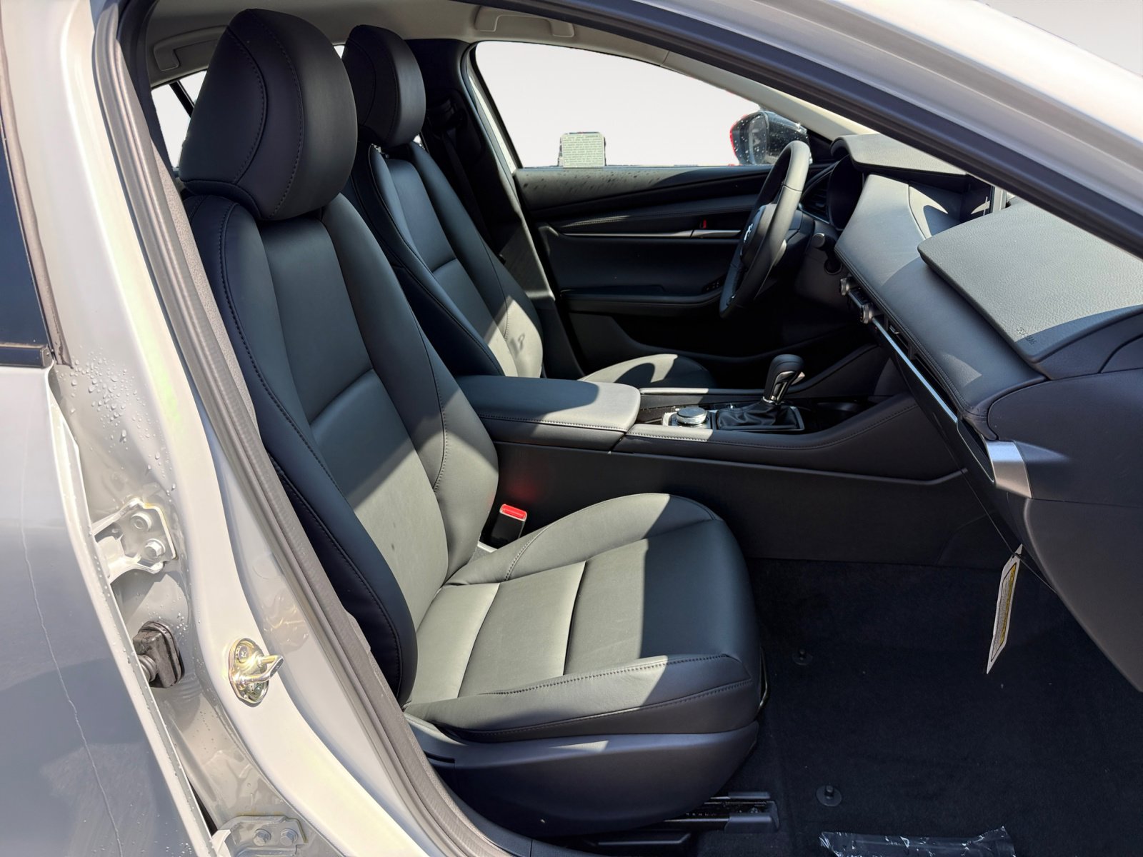 2025 Mazda Mazda3 2.5 Select Sport photo 19