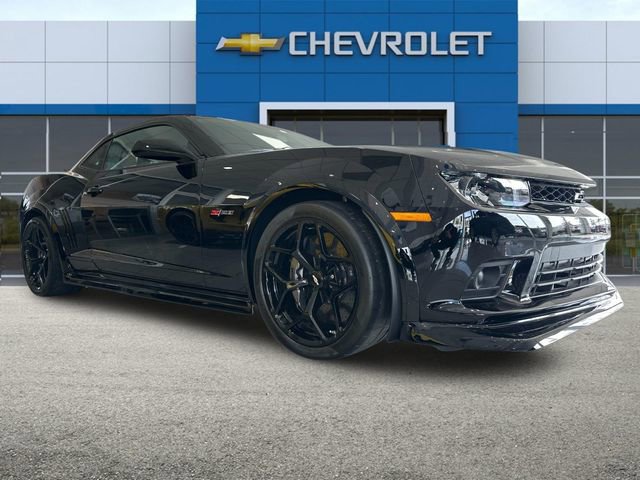 2015 Chevrolet Camaro photo 3