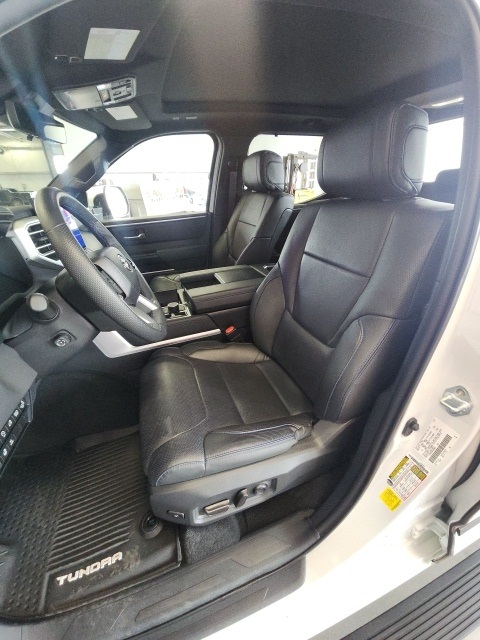 2023 Toyota Tundra Platinum photo 14