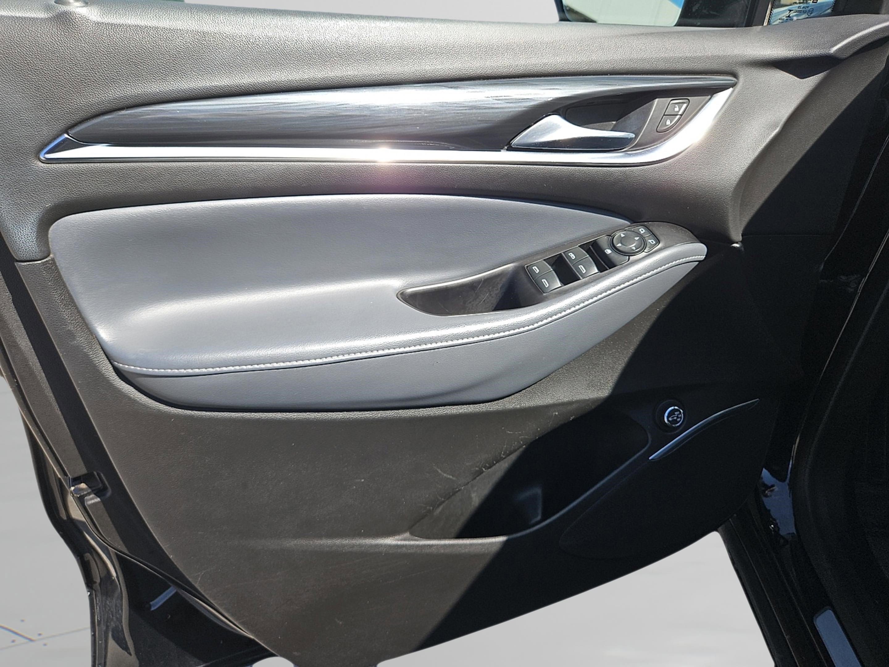 2019 Buick Enclave Essence photo 10