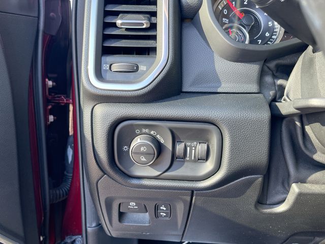 2019 RAM 1500 - Image 17