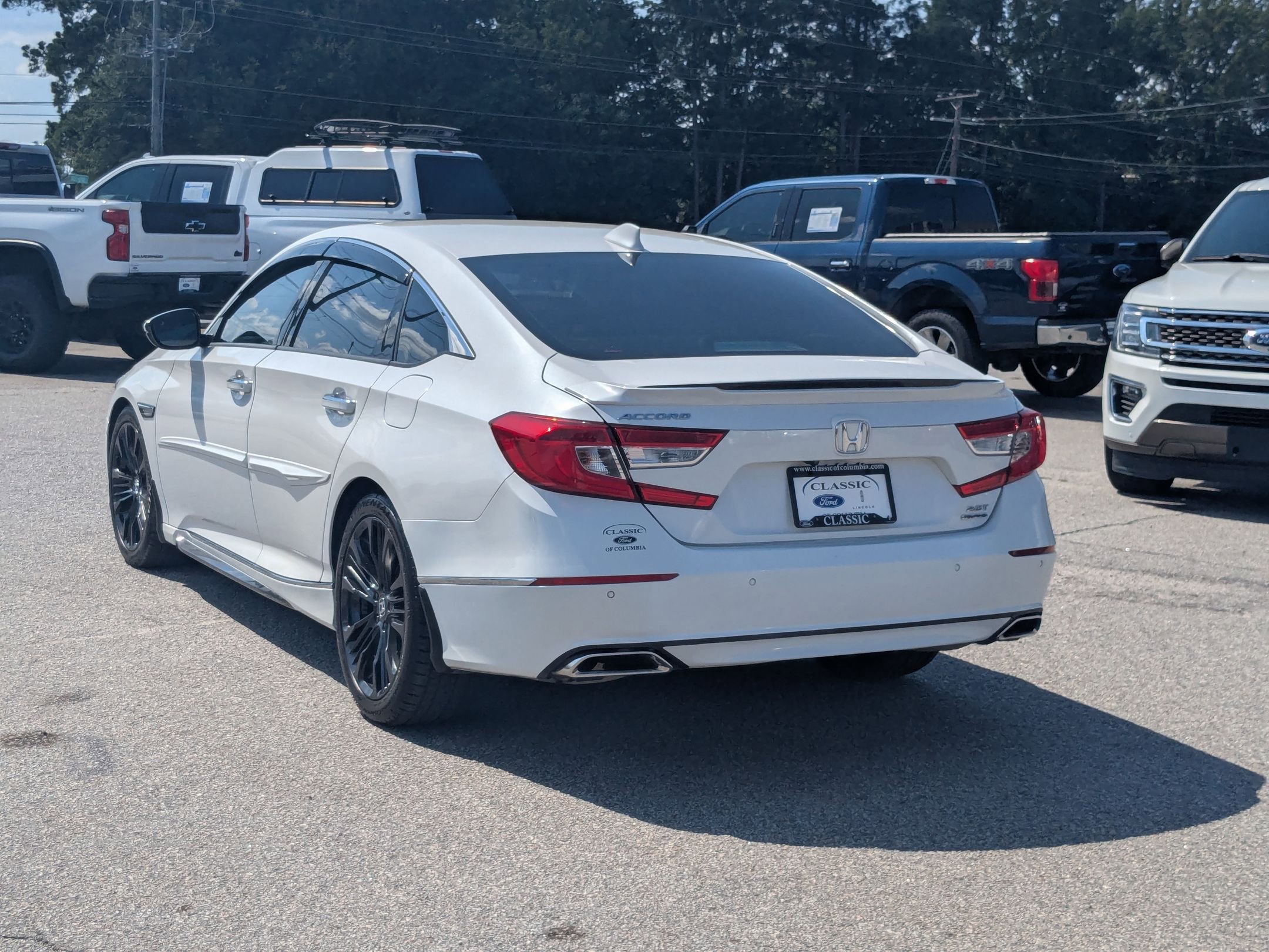 2018 Honda Accord Touring 2.0T photo 7