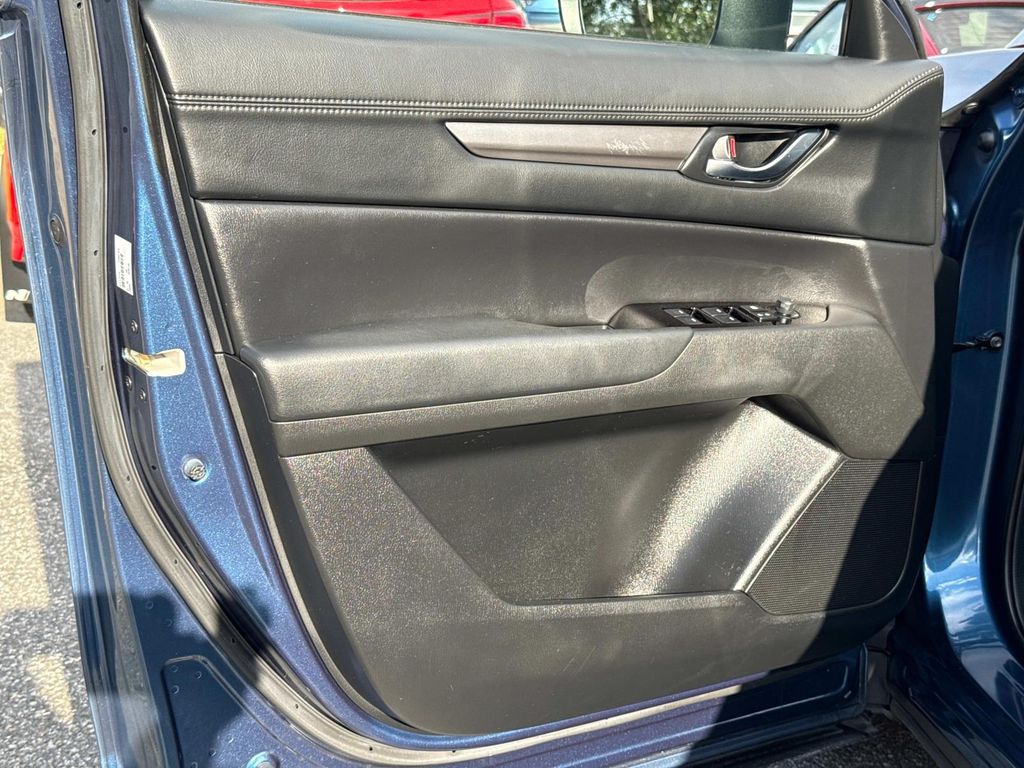 2023 Mazda CX-5 2.5 Select photo 18