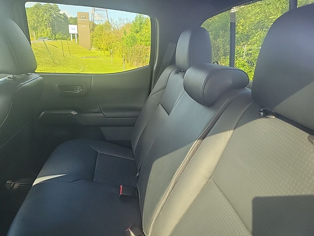 2022 Toyota Tacoma TRD Sport photo 4