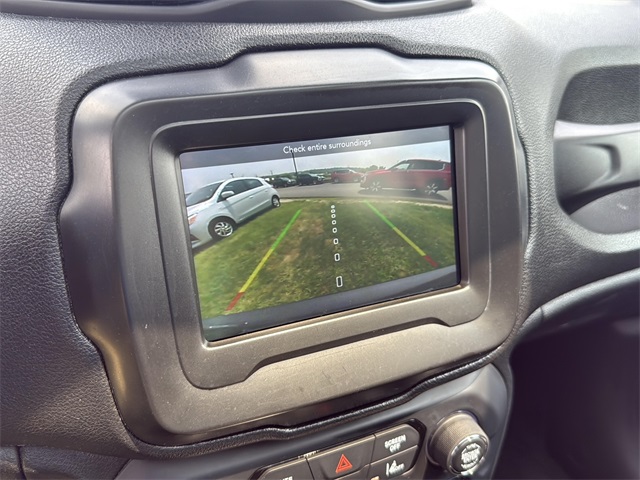 2021 Jeep Renegade Latitude photo 15