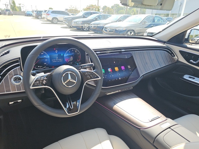 2025 Mercedes Benz E 350 4MATIC photo 12