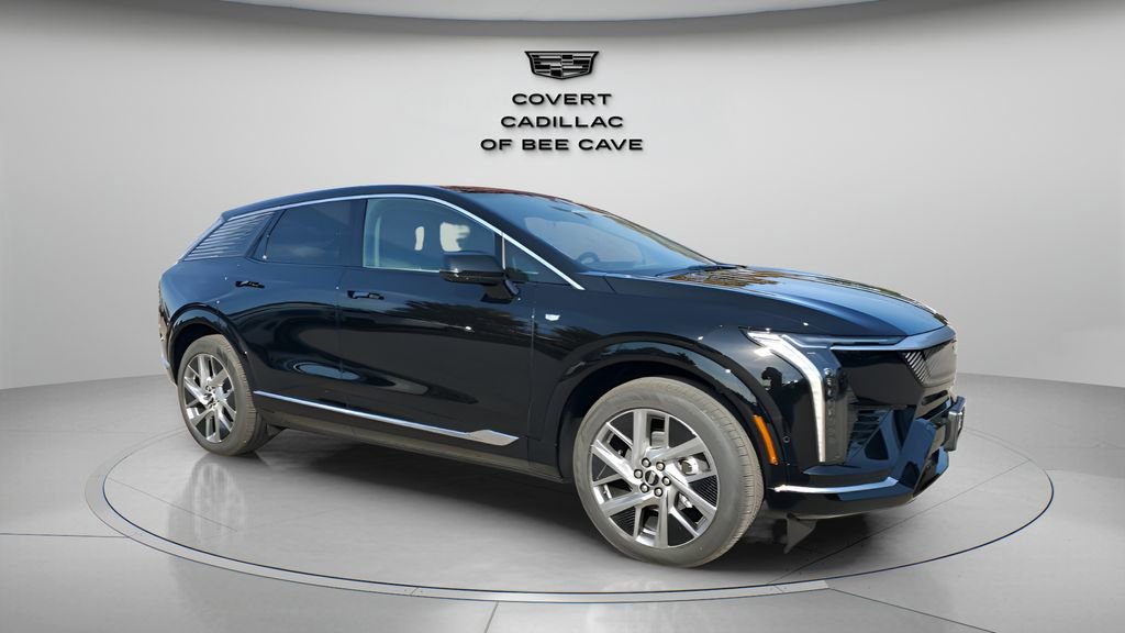 2026 Cadillac OPTIQ Luxury's photo