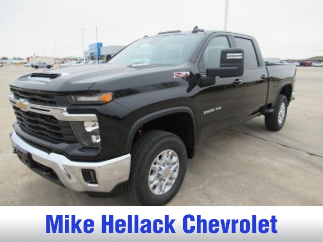 2025 Chevrolet Silverado 2500HD LT photo 2