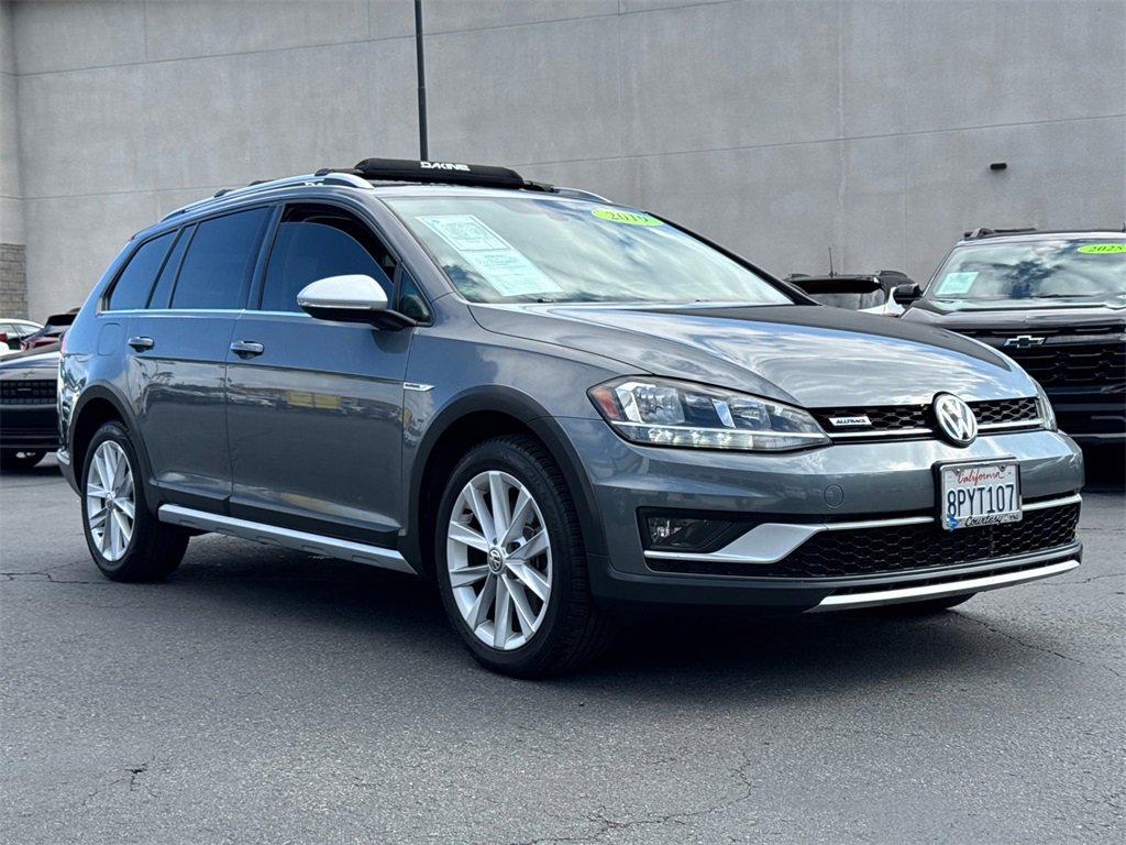 2019 Volkswagen Golf Alltrack 4Motion SEL photo 4