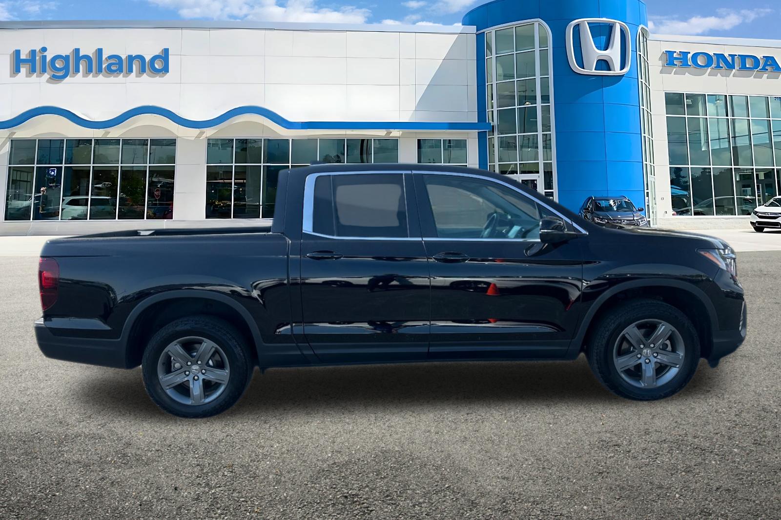 2023 Honda Ridgeline RTL photo 5