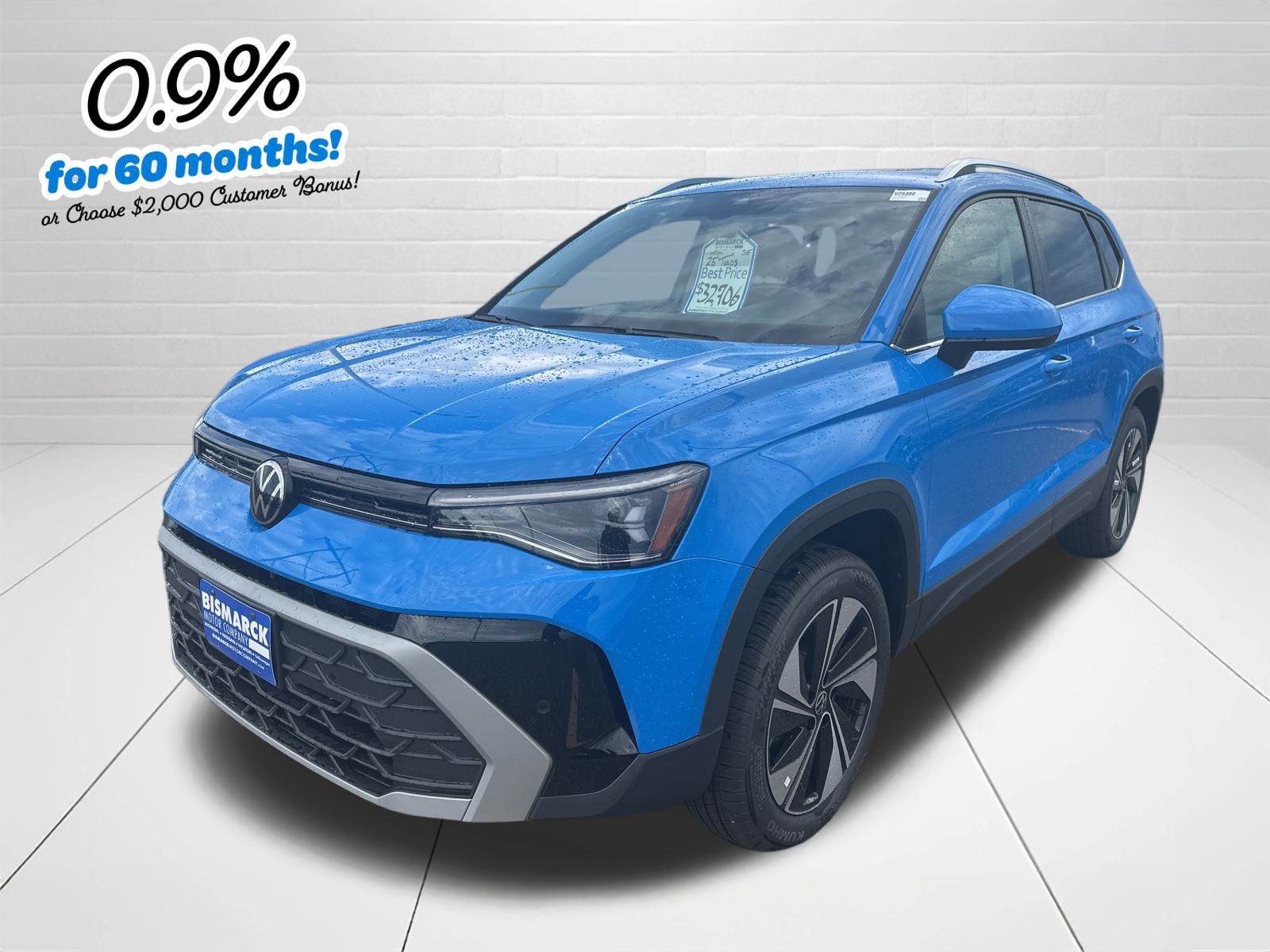 2025 Volkswagen Taos SE photo 2
