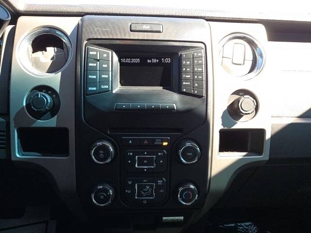 2013 Ford F-150 XLT photo 16