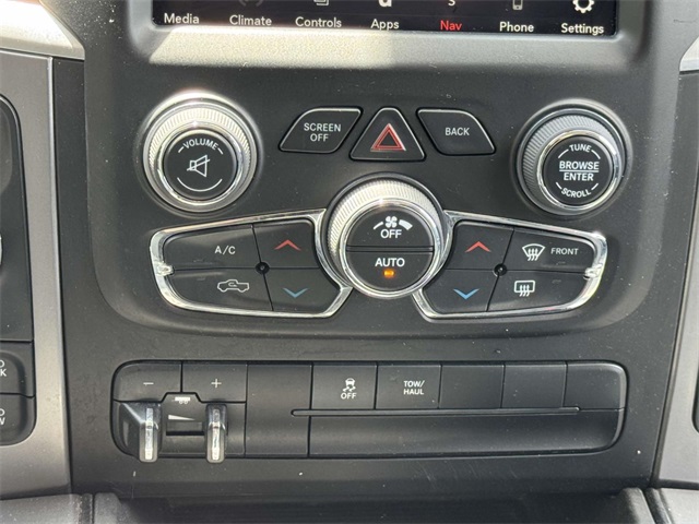 2023 Ram 1500 Classic SLT photo 20
